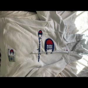 Cute champion sweatshirt